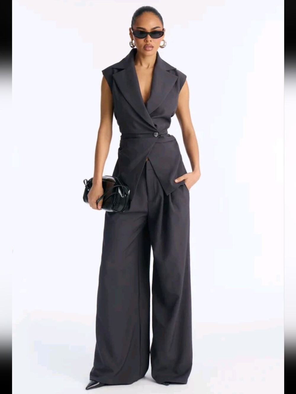 Sleeveless Wide-Leg Jumpsuit in Black